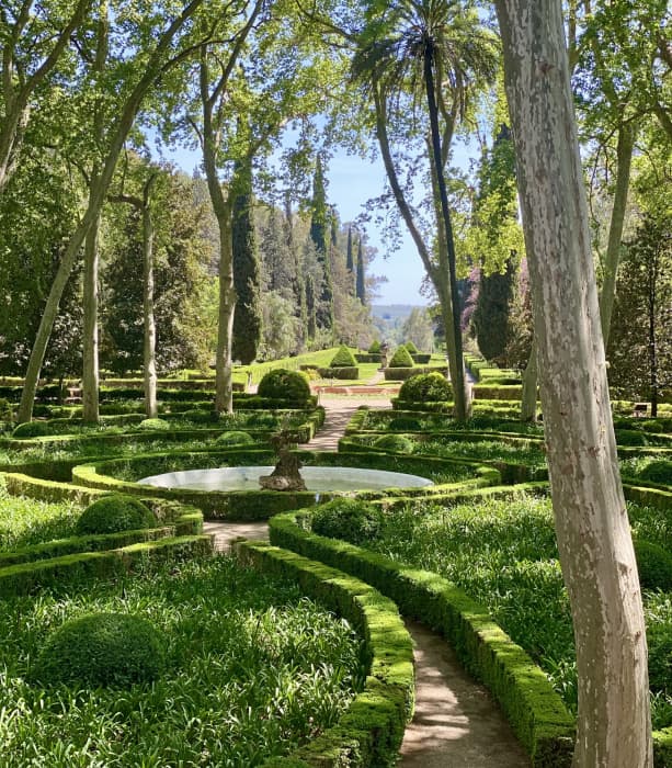 Detalle de los preciosos jardines que rodean el Palacio de Moratalla